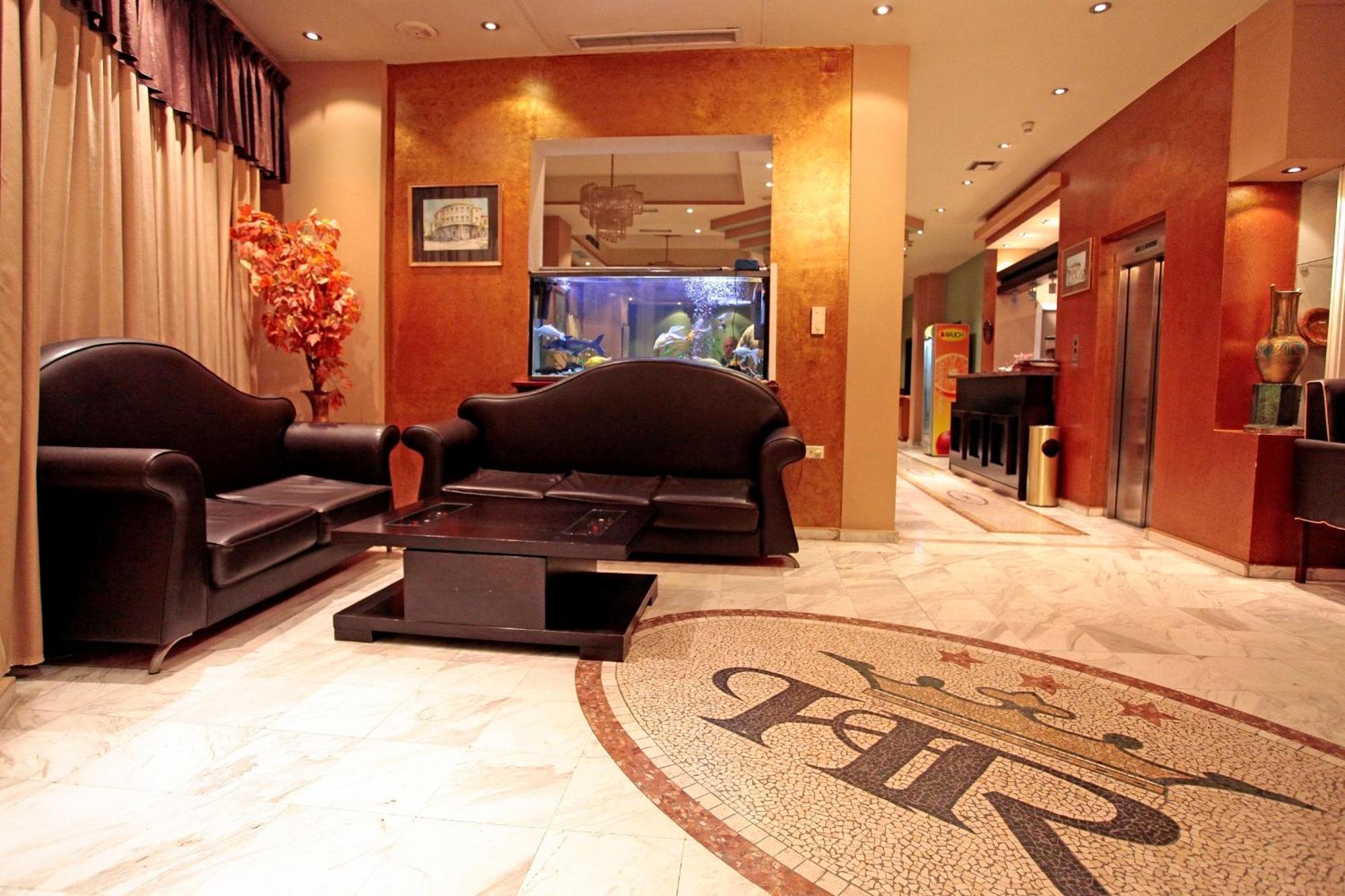 Hotel Regency Korce Bagian luar foto