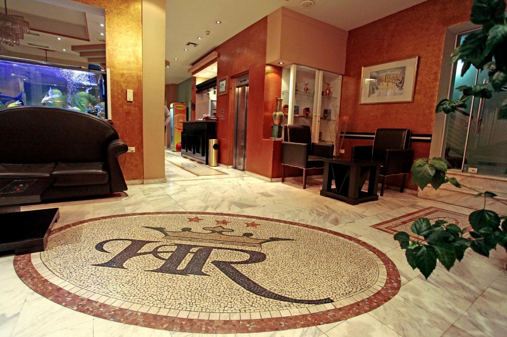 Hotel Regency Korce Bagian luar foto
